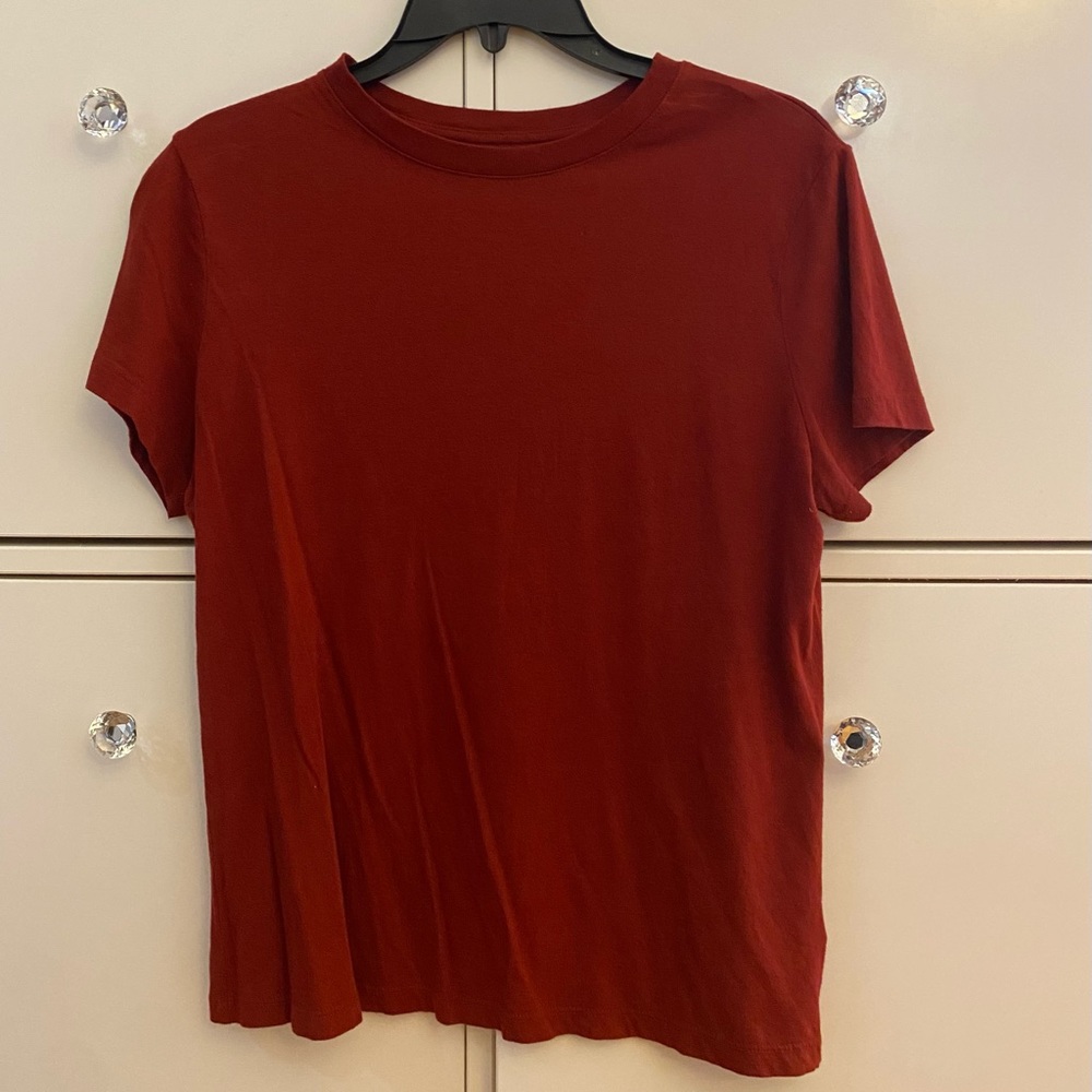 Red Tee